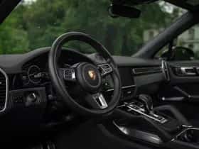 Porsche Cayenne (2019) thumbnail 7