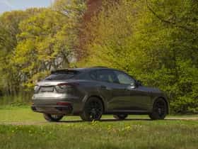 Maserati Levante thumbnail 4