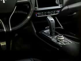 Maserati Levante (2021) thumbnail 40