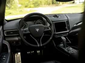 Maserati Levante (2021) thumbnail 10