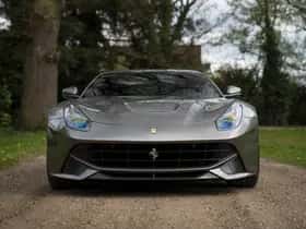 Ferrari F12 (2013) thumbnail 2