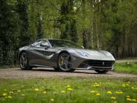 Ferrari F12 (2013) thumbnail 3