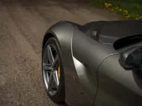 Ferrari F12 (2013) thumbnail 24