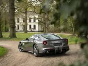 Ferrari F12 (2013) thumbnail 31