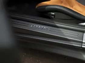 Ferrari F12 (2013) thumbnail 33
