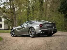 Ferrari F12 (2013) thumbnail 6