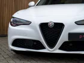 Alfa Romeo Giulia (2022) thumbnail 14