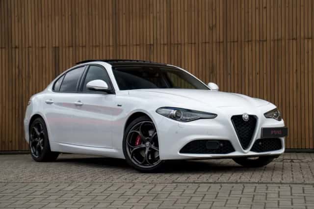 Alfa Romeo Giulia (2022) thumbnail 16