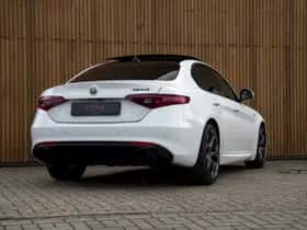 Alfa Romeo Giulia (2022) thumbnail 20