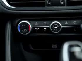 Alfa Romeo Giulia (2022) thumbnail 28