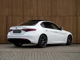 Alfa Romeo Giulia (2022) thumbnail 4