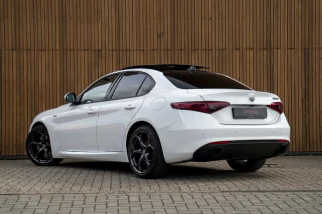 Alfa Romeo Giulia (2022) thumbnail 6