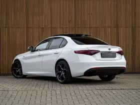 Alfa Romeo Giulia (2022) thumbnail 6