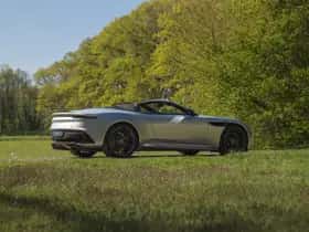 Aston Martin DBS (2020) thumbnail 4