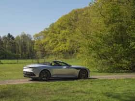 Aston Martin DBS (2020) thumbnail 31