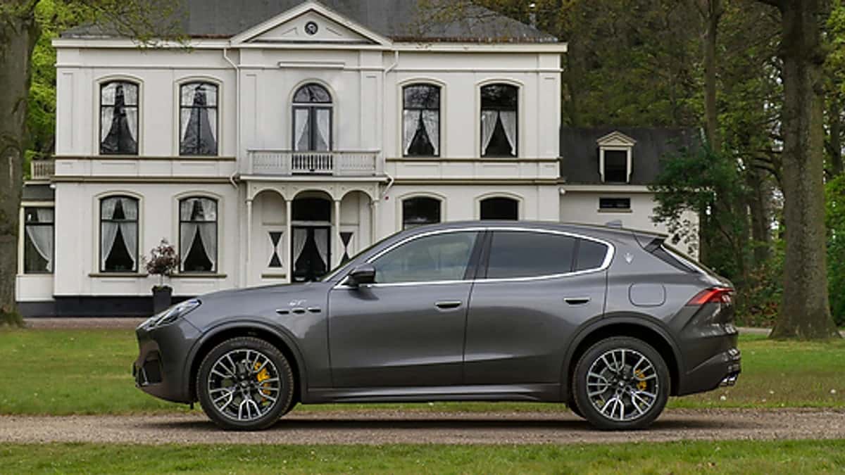 Maserati Grecale (2022) — foto 1