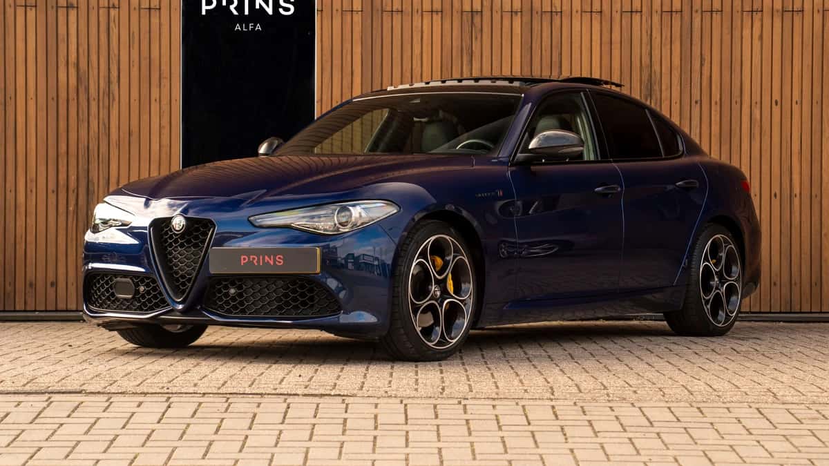 Alfa Romeo Giulia (2021) — foto 1