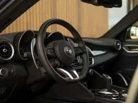 Alfa Romeo Giulia (2021) thumbnail 35