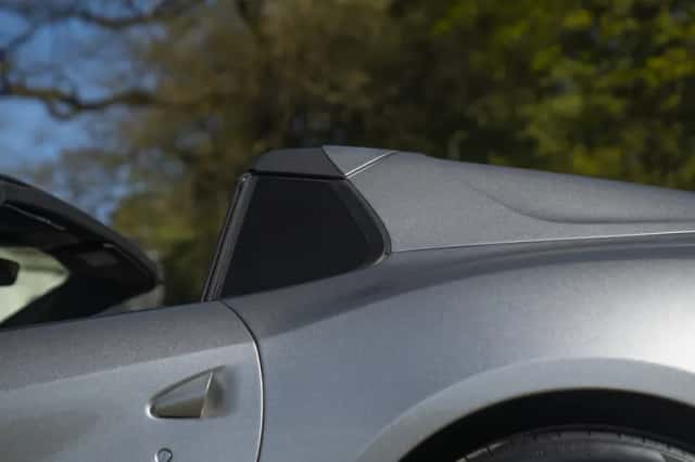 Ferrari 812 GTS (2021) thumbnail 13