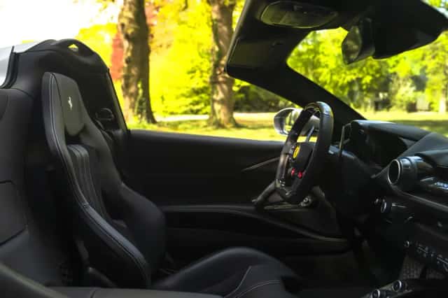 Ferrari 812 GTS (2021) thumbnail 42