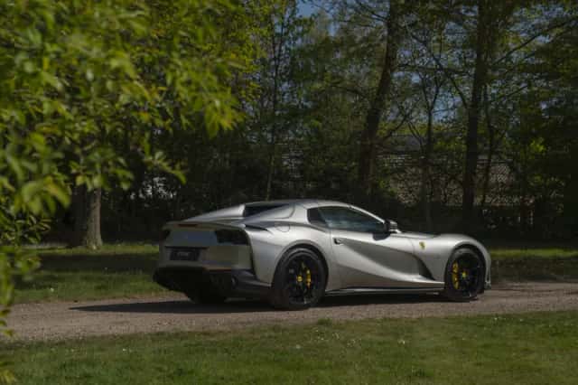 Ferrari 812 GTS (2021) thumbnail 6