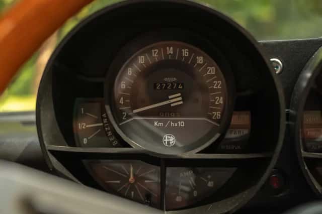 Alfa Romeo Montreal (1973) thumbnail 12