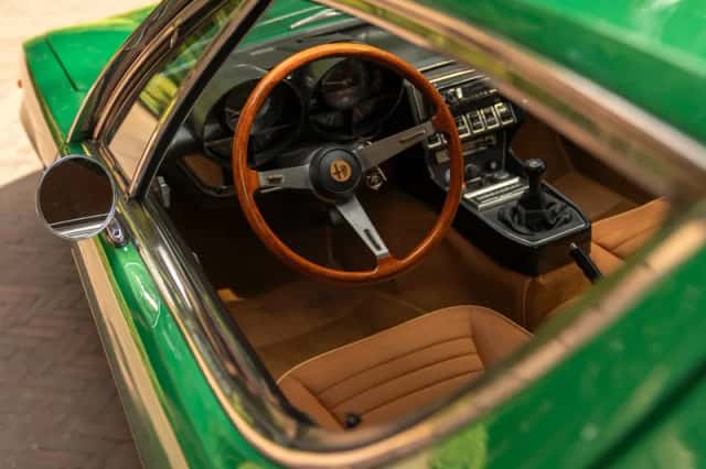Alfa Romeo Montreal (1973) thumbnail 10