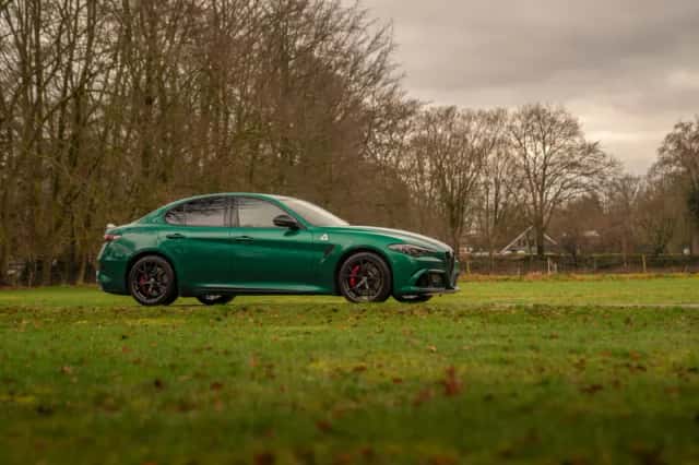 Alfa Romeo Giulia (2024) thumbnail 2