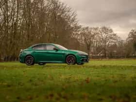 Alfa Romeo Giulia (2024) thumbnail 2