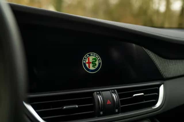 Alfa Romeo Giulia (2024) thumbnail 42