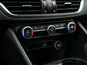 Alfa Romeo Giulia (2024) thumbnail 45
