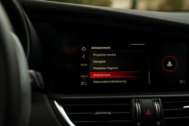Alfa Romeo Giulia (2024) thumbnail 46