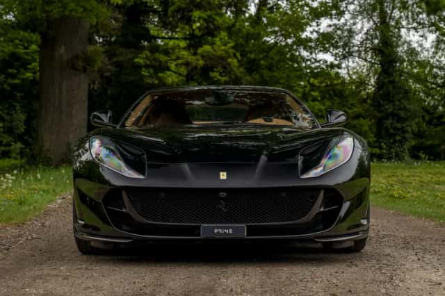 Ferrari 812 (2019) thumbnail 2