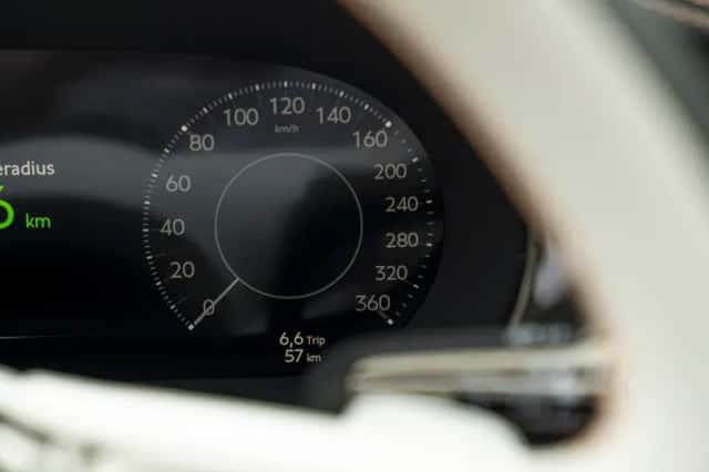 Bentley Continental GTC (2026) thumbnail 59