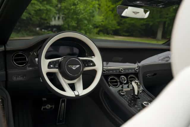 Bentley Continental GTC (2026) thumbnail 7