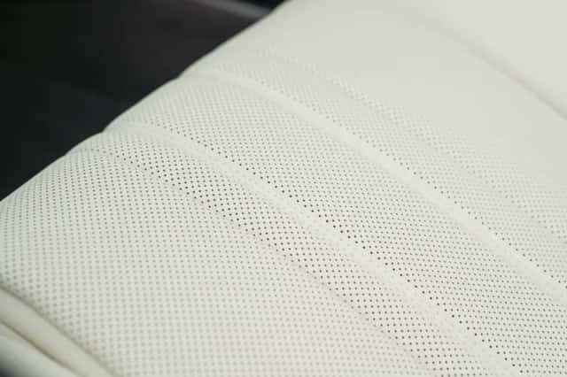 Bentley Continental GTC (2026) thumbnail 68