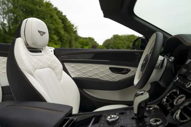 Bentley Continental GTC (2026) thumbnail 10