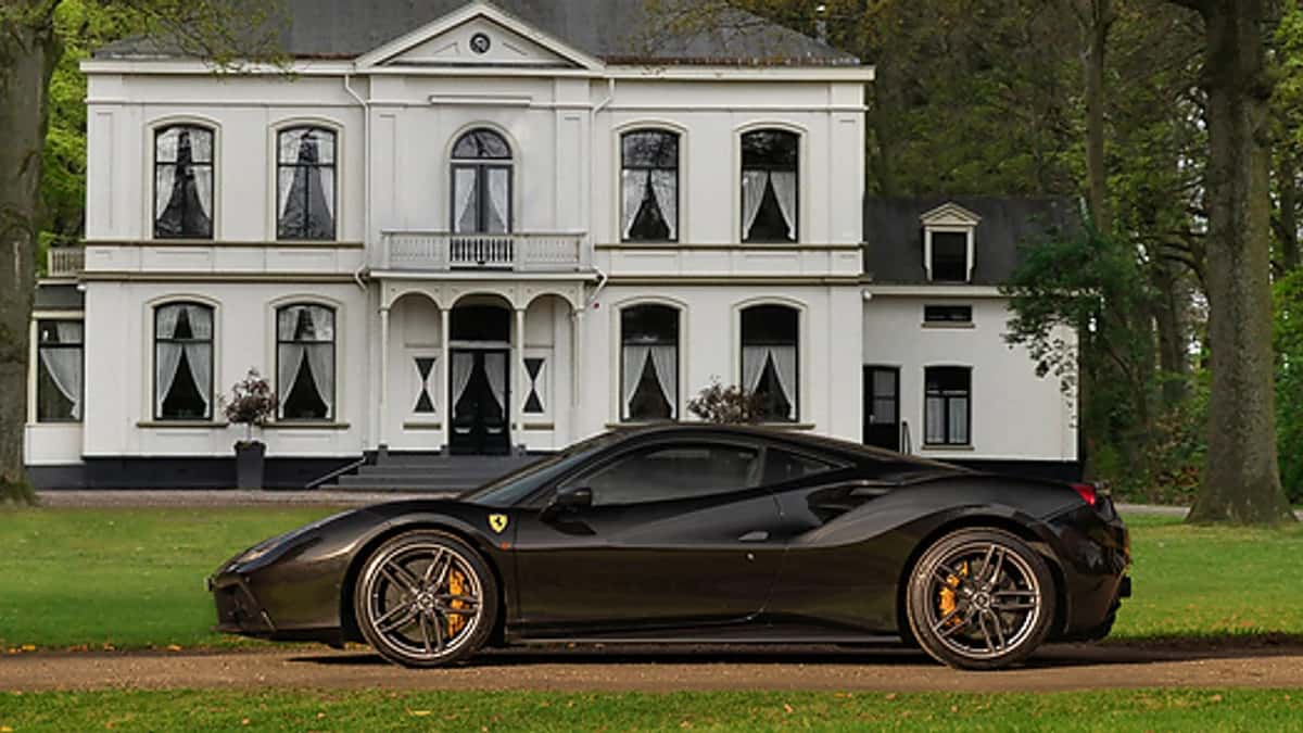 Ferrari 488 (2016) — foto 1