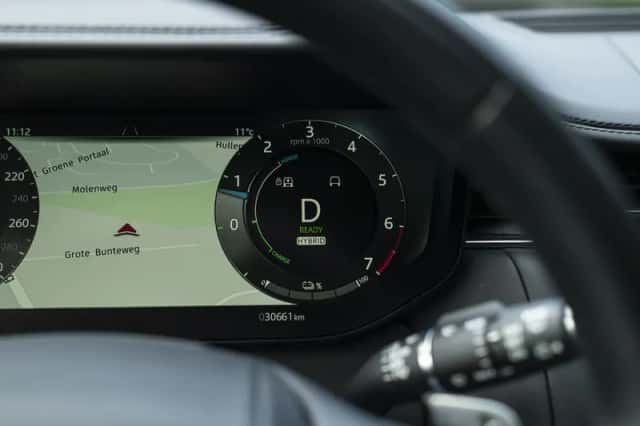 Land Rover Range Rover (2024) thumbnail 32