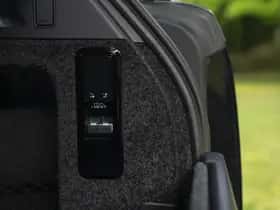 Land Rover Range Rover (2024) thumbnail 36