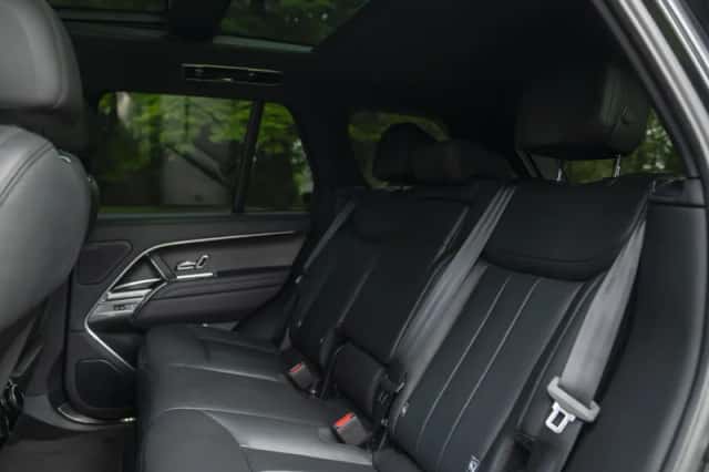 Land Rover Range Rover (2024) thumbnail 9