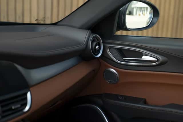 Alfa Romeo Giulia (2020) thumbnail 29