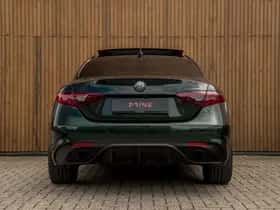 Alfa Romeo Giulia (2020) thumbnail 5