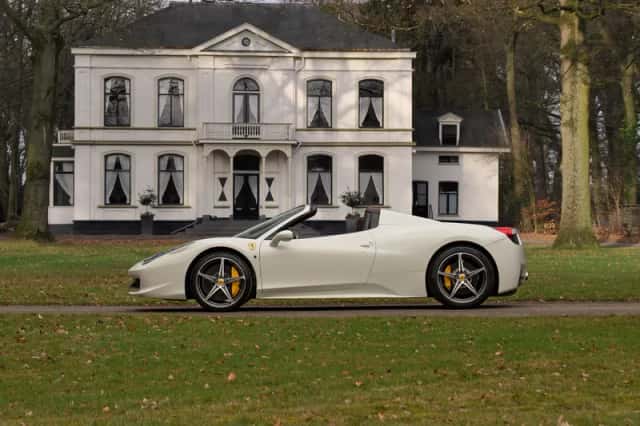Ferrari 458 (2013) thumbnail 1