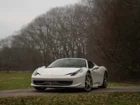 Ferrari 458 (2013) thumbnail 2