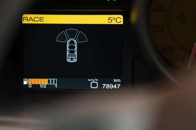 Ferrari 458 (2013) thumbnail 25