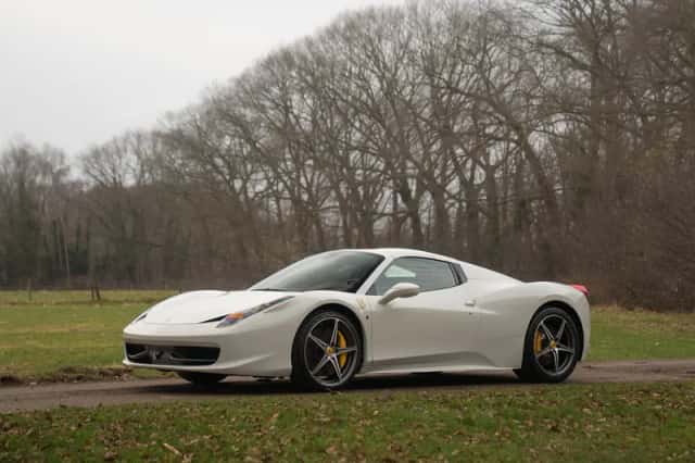 Ferrari 458 (2013) thumbnail 5
