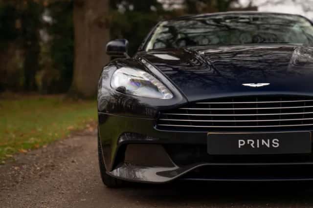 Aston Martin Vanquish (2014) thumbnail 16