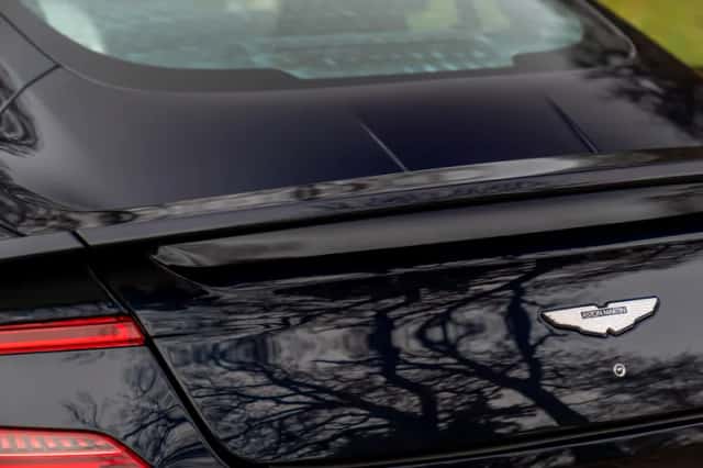 Aston Martin Vanquish (2014) thumbnail 27