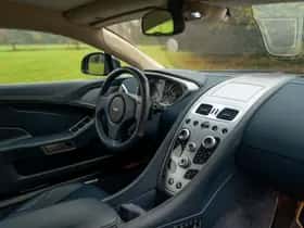 Aston Martin Vanquish (2014) thumbnail 40